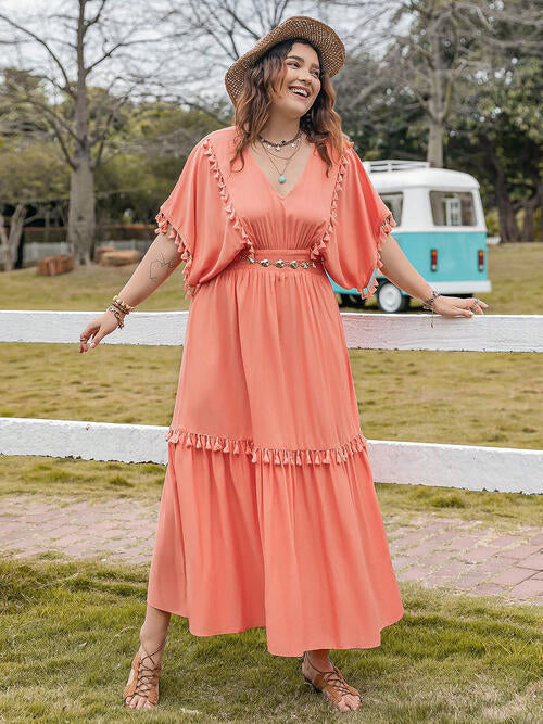 Robe Grande Taille à Col en V, Manches Courtes, Ourlet à Volants et Pompons