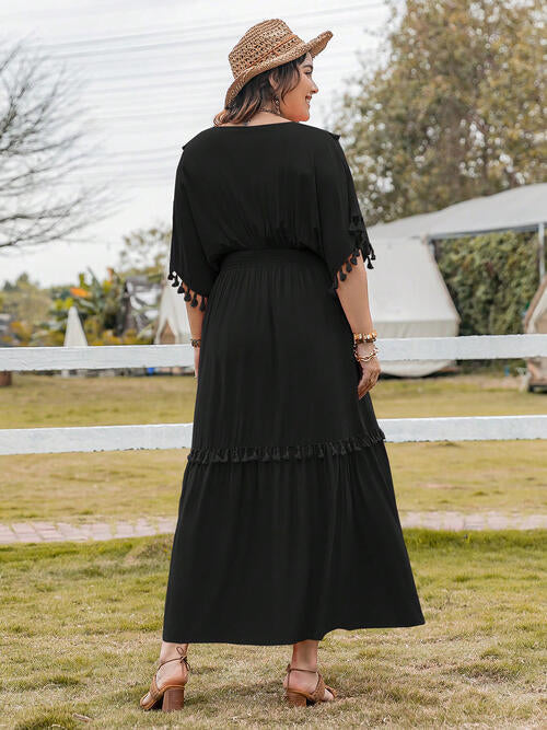Robe Grande Taille à Col en V, Manches Courtes, Ourlet à Volants et Pompons